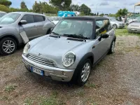 Usata Mini ONE 75 CV (55 kW) 2004 Argento Utilitaria