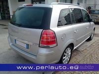 Usata Opel Zafira Cosmo 120 CV (88 kW) 2006 Grigio Monovolume