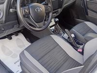 Usata Toyota Auris Lounge 111 CV (81 kW) 2015 Grigio Berlina