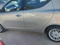 Usata Lancia Ypsilon Silver 95 CV (69 kW) 2011 Grigio Utilitaria