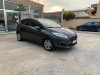 Usata Ford Fiesta Titanium 75 CV (55 kW) 2017 Grigio Utilitaria