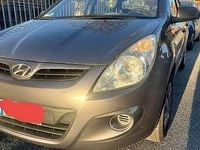 Usata Hyundai i20 67 CV (49 kW) 2011 Grigio Utilitaria