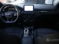 Usata Ford Focus ST-Line 120 CV (88 kW) 2020 Grigio Station wagon