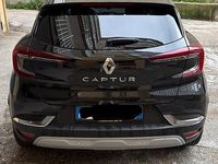 Usata Renault Captur Techno 101 CV (74 kW) 2024 Nero SUV