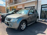 Usata Suzuki Grand Vitara 106 CV (77 kW) 2007 Grigio SUV