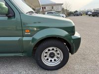 Usata Suzuki Jimny 86 CV (63 kW) 2011 Verde SUV