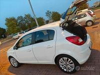 Usata Opel Corsa 2011 Bianco Berlina