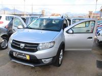 Usata Dacia Sandero Ambiance 89 CV (65 kW) 2015 Grigio Berlina
