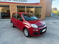 Usata Fiat Panda Lounge 69 CV (50 kW) 2016 Rosso Berlina