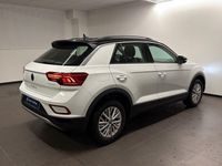 Usata VW T-Roc Life 110 CV (80 kW) 2023 Bianco SUV