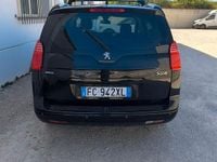 Usata Peugeot 5008 120 CV (88 kW) 2016 Nero Monovolume