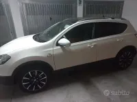 Usata Nissan Qashqai N-TEC 115 CV (84 kW) 2010 Bianco SUV