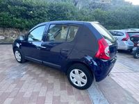 Usata Dacia Sandero 75 CV (55 kW) 2011 Blu Berlina