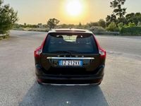 Usata Volvo XC60 Momentum 190 CV (139 kW) 2015 Nero SUV