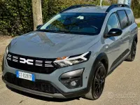 Usata Dacia Jogger 101 CV (74 kW) 2024 Grigio Monovolume