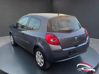 Usata Renault Clio II Luxe 75 CV (55 kW) 2006 Grigio Berlina