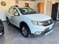 Usata Dacia Sandero Stepway 90 CV (66 kW) 2017 Bianco Utilitaria