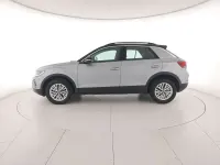 Usata VW T-Roc Life 116 CV (85 kW) 2025 Pyrit silver metallizzato nero SUV
