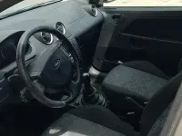 Second-hand Ford Fiesta 68 CP (50 kW) 2004 Gri Hatchback