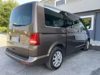 Usata VW Caravelle Comfortline 140 CV (102 kW) 2014 Marrone Furgone