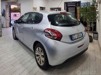 Usata Peugeot 208 2015 Utilitaria