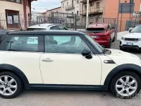 Usata Mini Cooper 120 CV (88 kW) 2007 Bianco Utilitaria