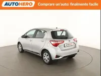 Usata Toyota Yaris Active 101 CV (74 kW) 2017 Argento Utilitaria