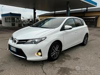 Usata Toyota Auris 2015 Bianco Utilitaria