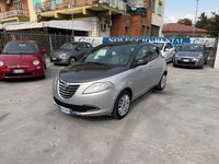 Usata Lancia Ypsilon 69 CV (50 kW) 2014 Grigio Utilitaria