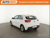 Usata Kia Rio Active 85 CV (62 kW) 2017 Bianco Berlina