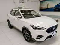 Usata MG ZS Luxury 111 CV (81 kW) 2023 Bianco SUV