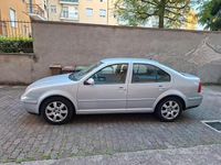 Usata VW Bora Highline 105 CV (77 kW) 2001 Argento Berlina