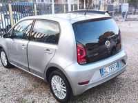 Usata VW up! Move 65 CV (47 kW) 2022 Bianco Utilitaria