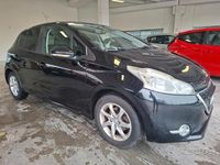 Usata Peugeot 208 Access 82 CV (60 kW) 2013 Nero Utilitaria