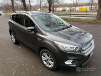 Usata Ford Kuga Business Edition 120 CV (88 kW) 2017 Grigio SUV