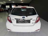 Usata Toyota Yaris Hybrid Style 74 CV (54 kW) 2014 Bianco Berlina