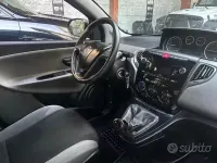 Usata Lancia Ypsilon 69 CV (50 kW) 2014 Nero Utilitaria