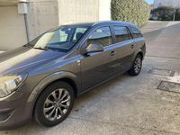 Usata Opel Astra Enjoy 116 CV (85 kW) 2010 Grigio Station wagon