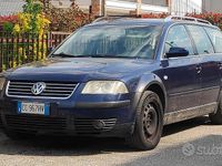 Usata VW Passat Business 131 CV (96 kW) 2002 Blu/azzurro Station wagon