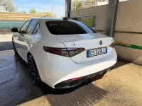 Second-hand Alfa Romeo Giulia Veloce 280 CP (205 kW) 2023 Alb Berlinǎ