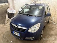 Usata Opel Agila 65 CV (47 kW) 2009 Blu Utilitaria