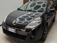 Usata Renault Clio III 75 CV (55 kW) 2011 Nero Berlina