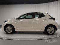Usata Toyota Yaris Active 116 CV (85 kW) 2025 Super white Utilitaria