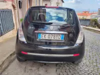 Usata Lancia Ypsilon 75 CV (55 kW) 2011 Nero Utilitaria
