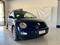 Usata VW New Beetle 101 CV (74 kW) 2005 Blu/azzurro Utilitaria