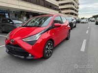 Usata Toyota Aygo Connect Style 72 CV (52 kW) 2020 Rosso Utilitaria
