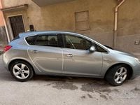 Usata Opel Astra 110 CV (80 kW) 2010 Grigio Berlina
