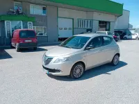Usata Lancia Ypsilon Gold 85 CV (62 kW) 2012 Beige Utilitaria