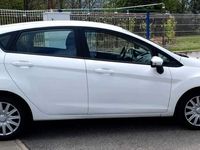 Usata Ford Fiesta Zetec 70 CV (51 kW) 2005 Grigio Utilitaria
