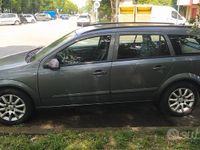 Usata Opel Astra Club 101 CV (74 kW) 2005 Grigio Station wagon